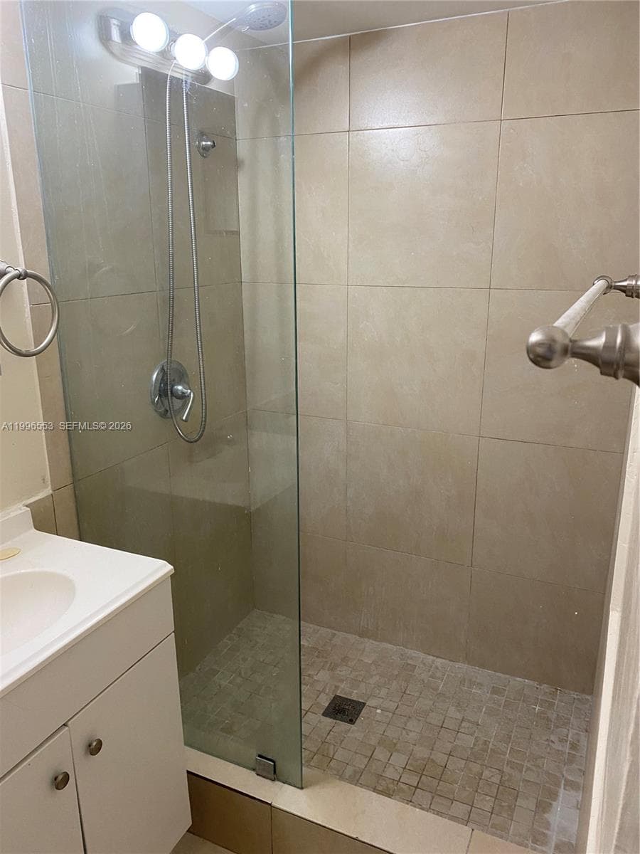 1051 SW 3rd St # 3, Miami FL 33130 — 7