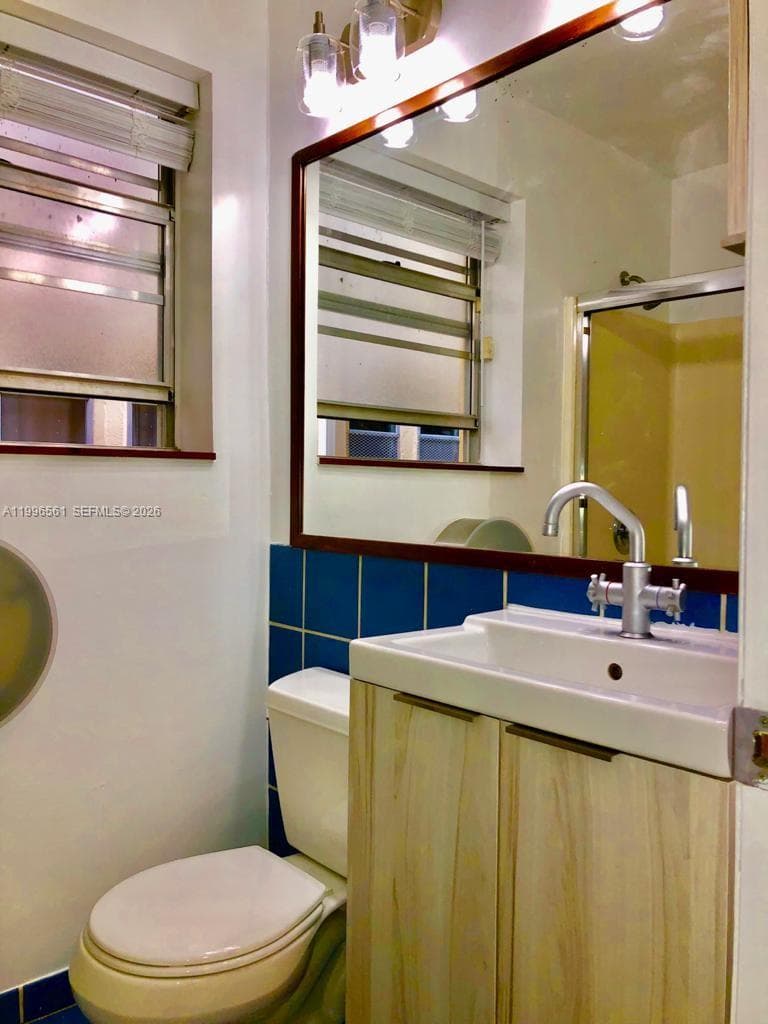 1325 Meridian Ave # 5, Miami Beach FL 33139 — 13