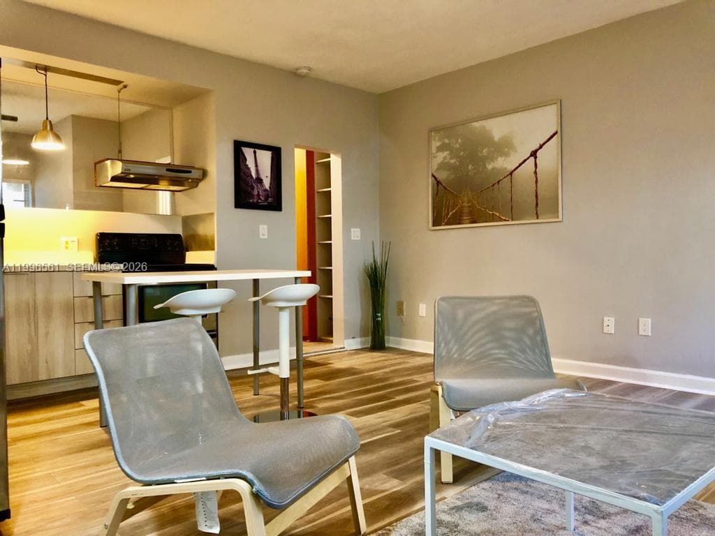 1325 Meridian Ave # 5, Miami Beach FL 33139 — 8