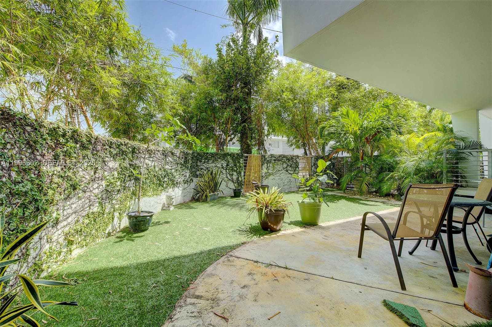 1577 Bay Rd # 201, Miami Beach FL 33139 — 29