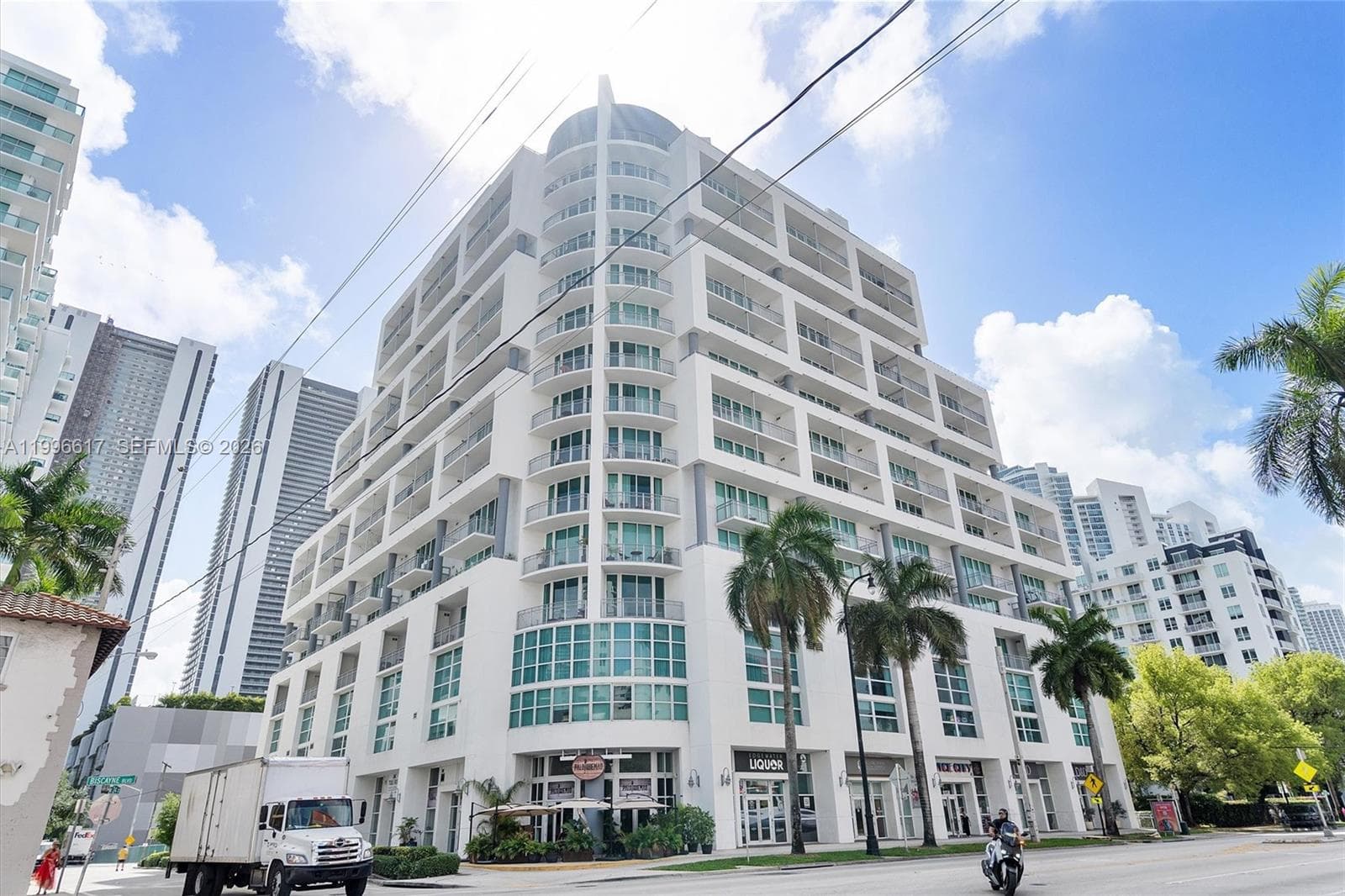 350 NE 24th St # 1007, Miami FL 33137 — 62