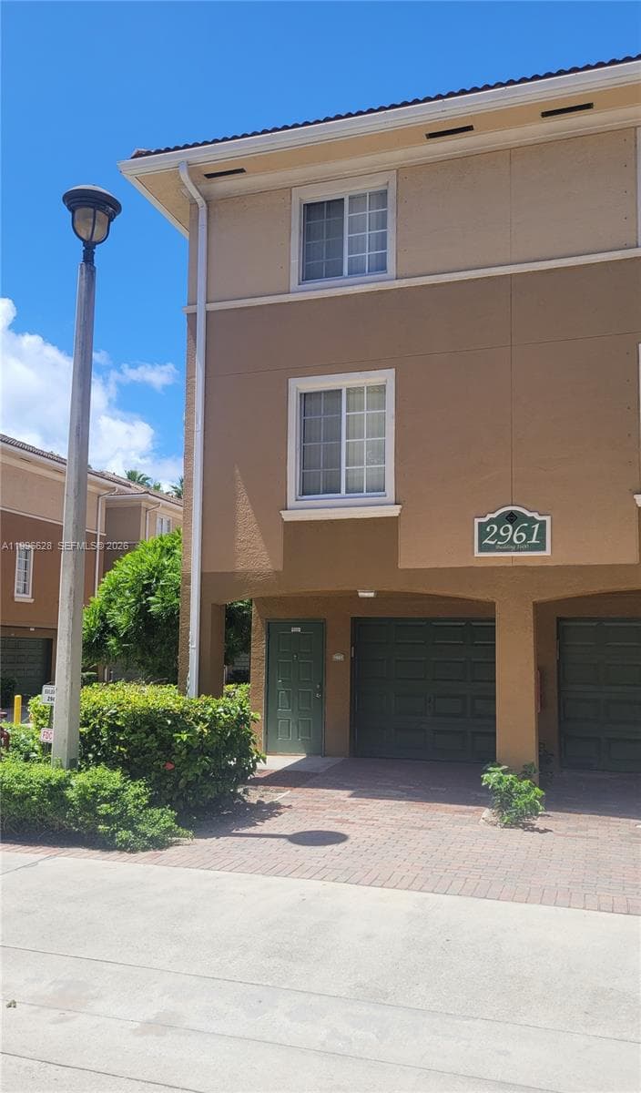 2961 NE 185th St # 1607, Aventura FL 33180 — 2