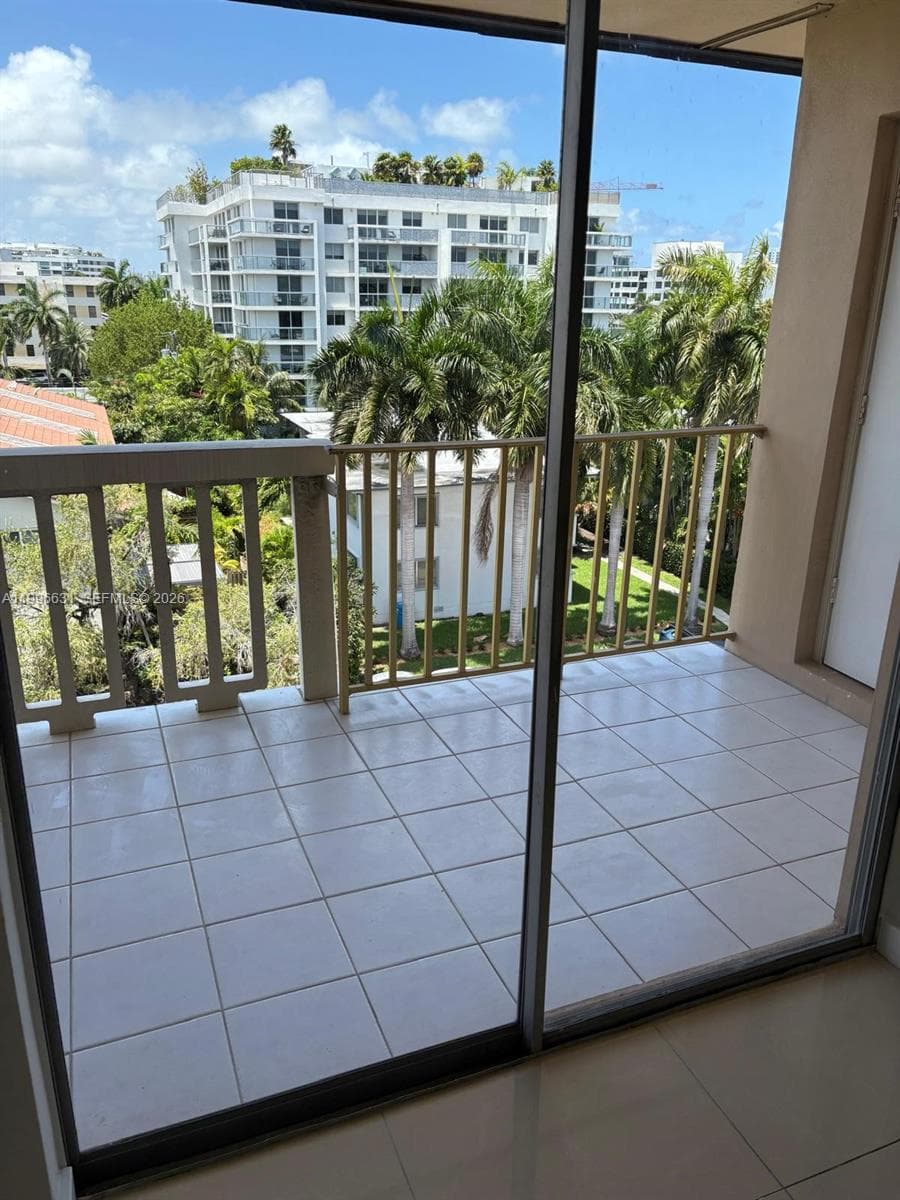 Club Of Bay Harbor Condo, Bay Harbor Islands, FL — 7
