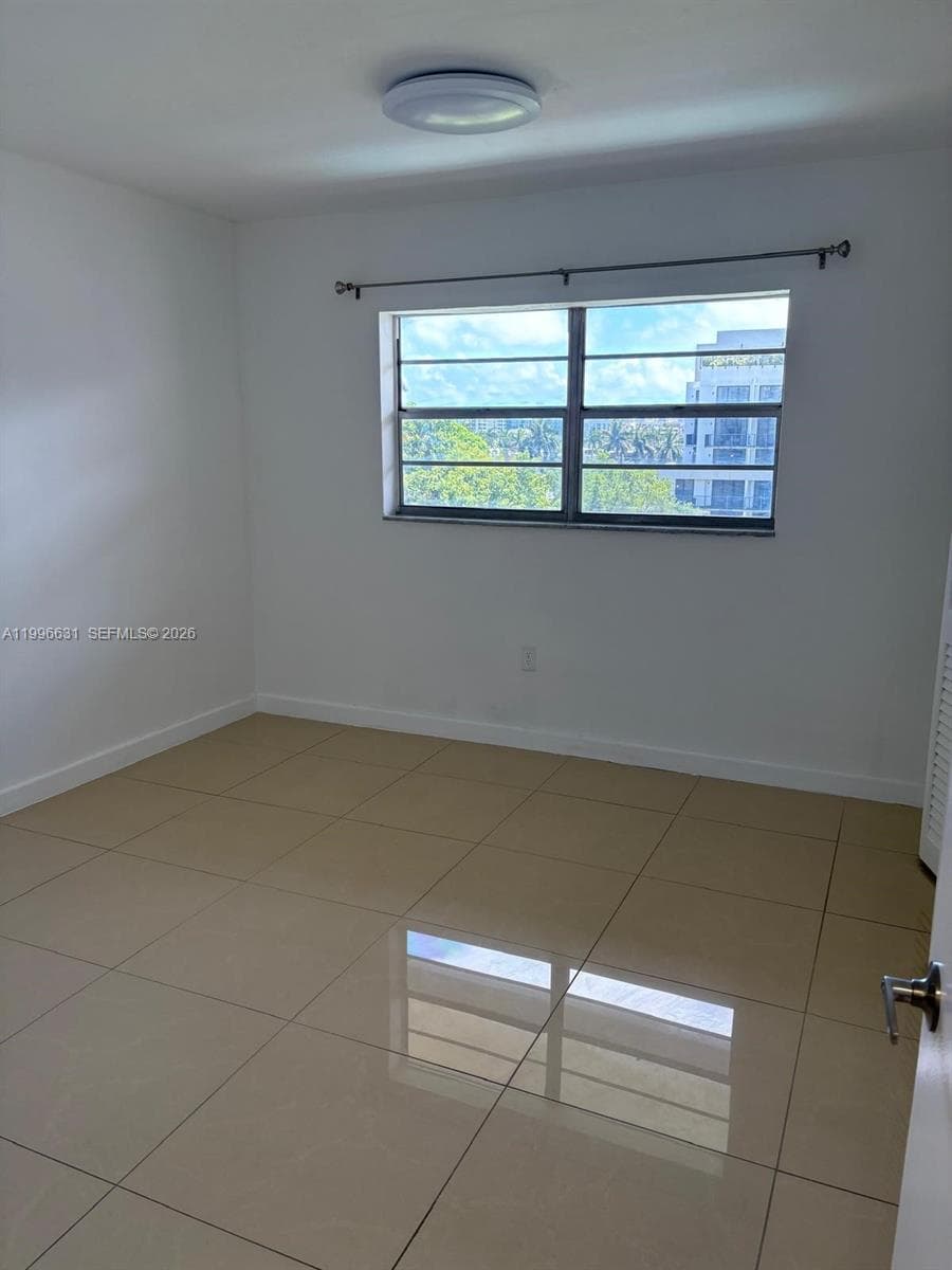 Club Of Bay Harbor Condo, Bay Harbor Islands, FL — 11