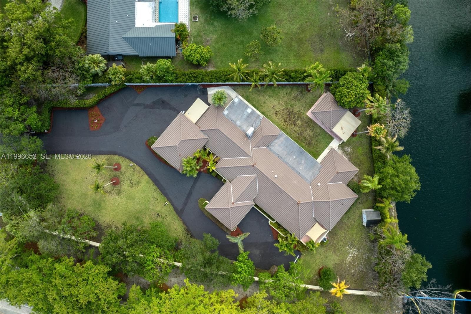 7201 SW 174th St, Palmetto Bay FL 33157 — 24
