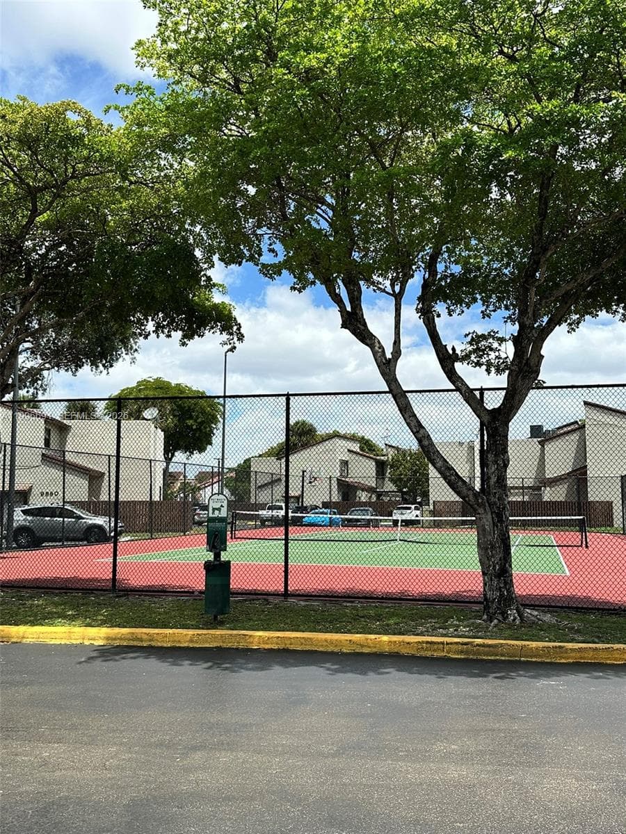10000 NW 9th St Cir # 21, Miami FL 33172 — 24
