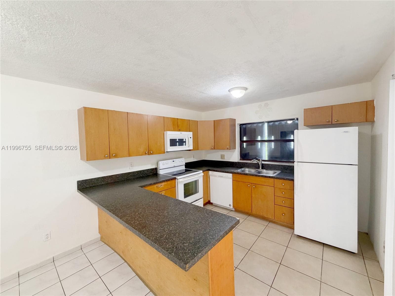 2455 W 67th Pl # 14, Hialeah FL 33016 — 11