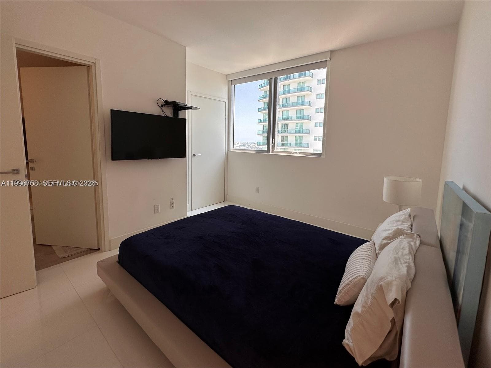 1300 Brickell Bay Dr # 3206, Miami FL 33131 — 17