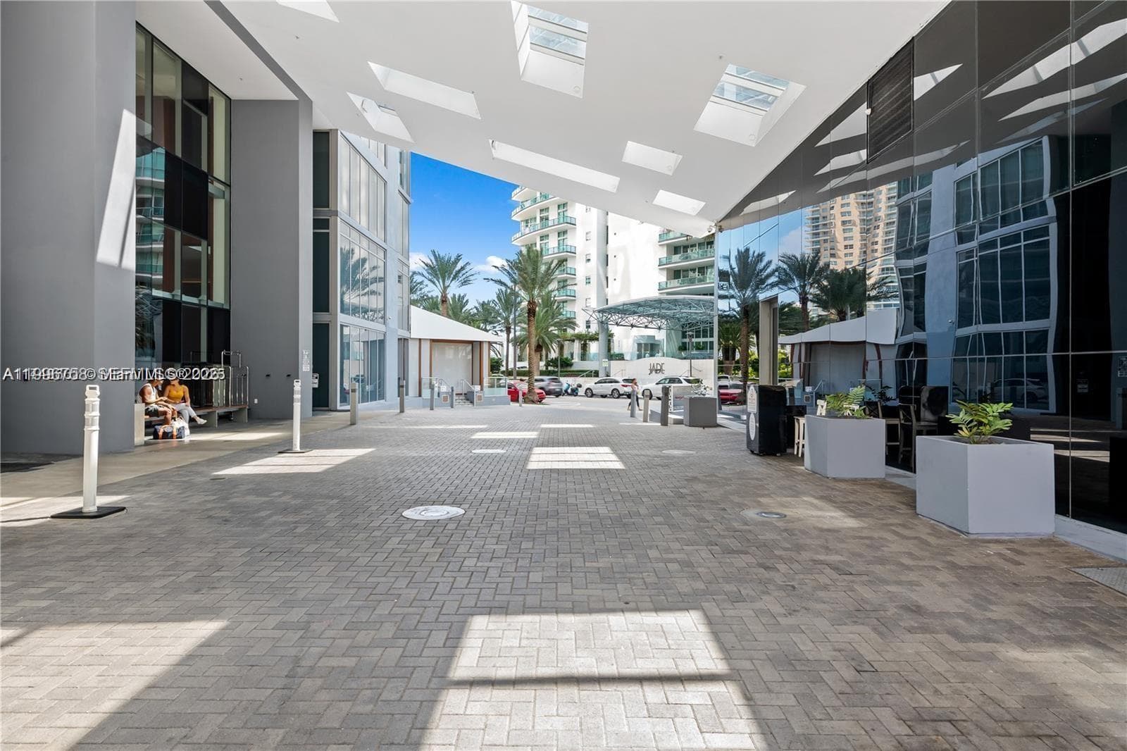 1300 Brickell Bay Dr # 3206, Miami FL 33131 — 35