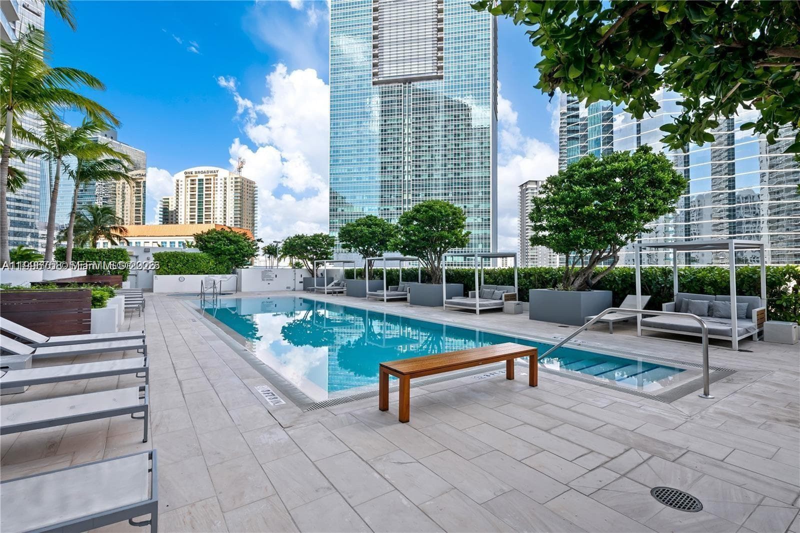 1300 Brickell Bay Dr # 3206, Miami FL 33131 — 31