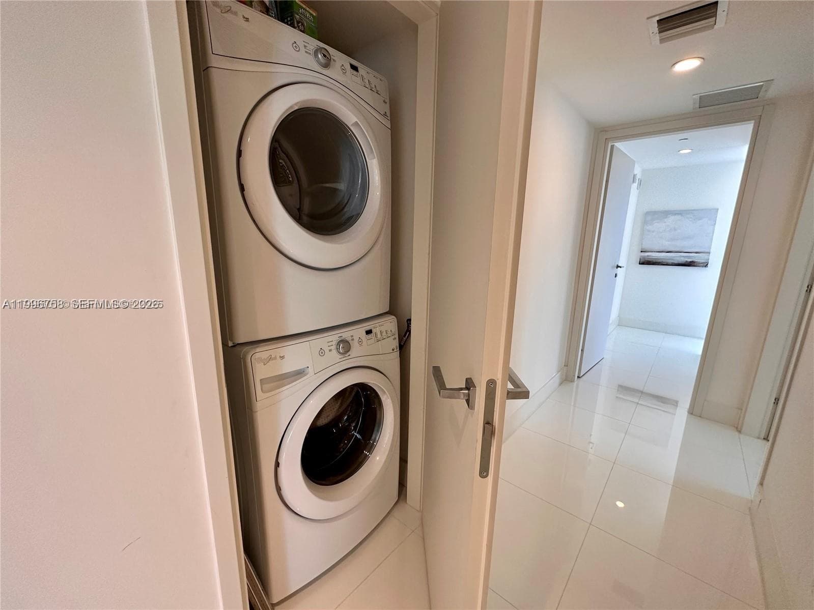 1300 Brickell Bay Dr # 3206, Miami FL 33131 — 21
