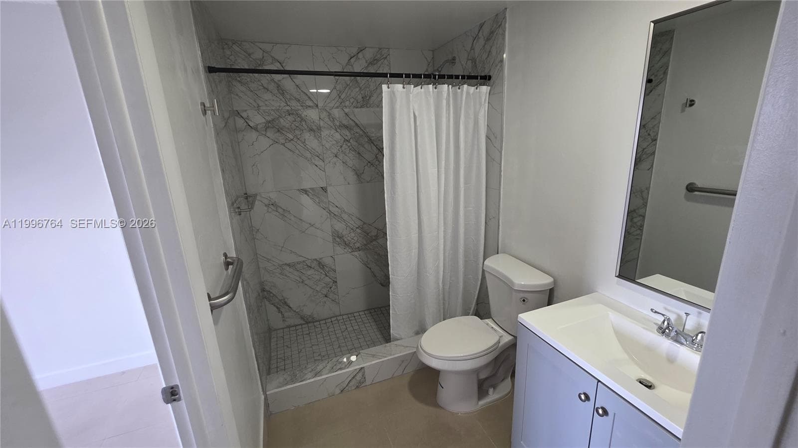 9375 Fontainebleau Blvd # L420, Miami FL 33172 — 9