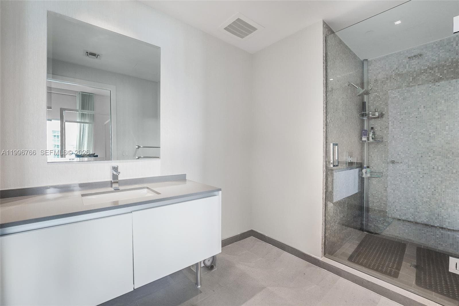 68 SE 6th St # 2104, Miami FL 33131 — 13