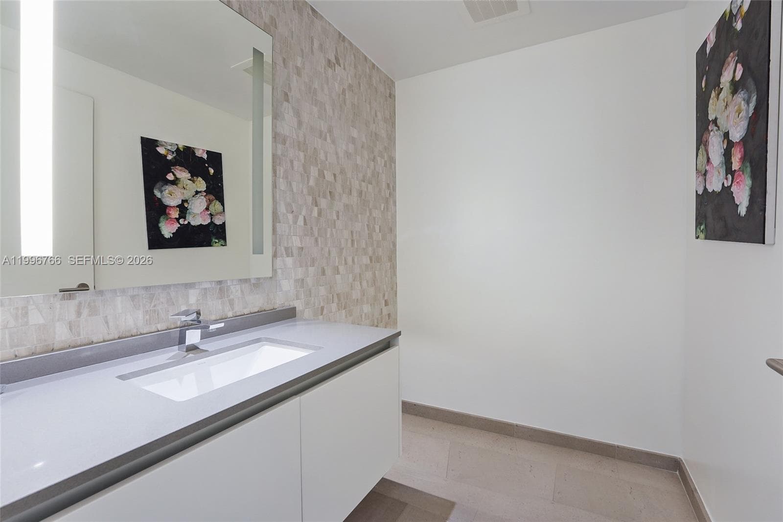 68 SE 6th St # 2104, Miami FL 33131 — 8