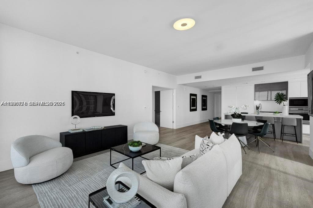 788 NE 23rd St # 1402, Miami FL 33137 — 10