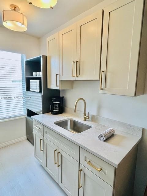 1050 Pennsylvania Ave # 28, Miami Beach FL 33139 — 17
