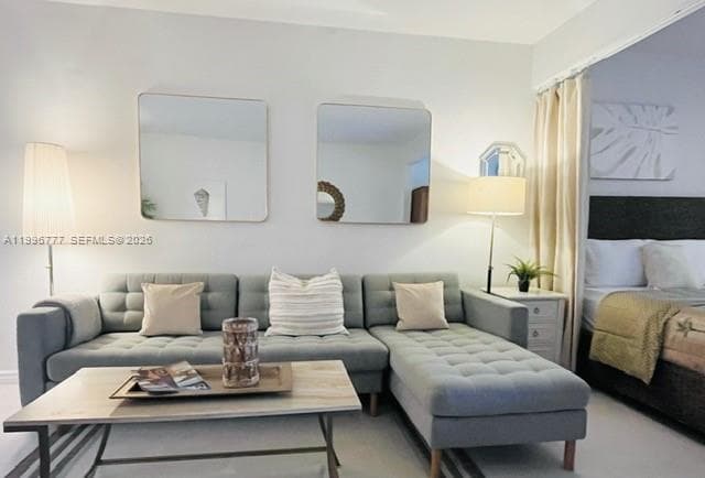 1050 Pennsylvania Ave # 28, Miami Beach FL 33139 — 14