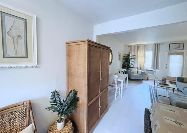 1050 Pennsylvania Ave # 28, Miami Beach FL 33139 — 4