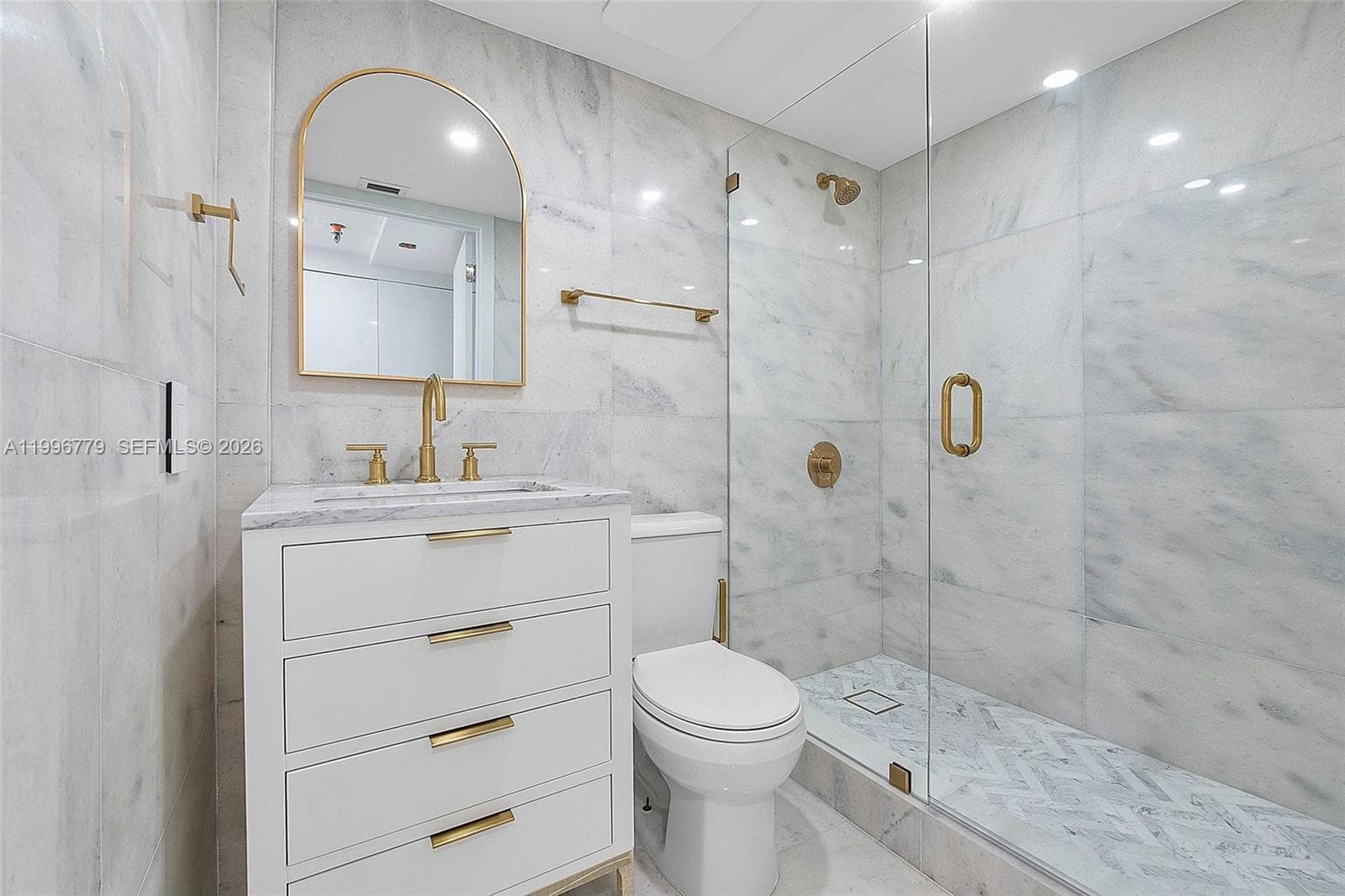 540 Brickell Key Dr # 928, Miami FL 33131 — 13