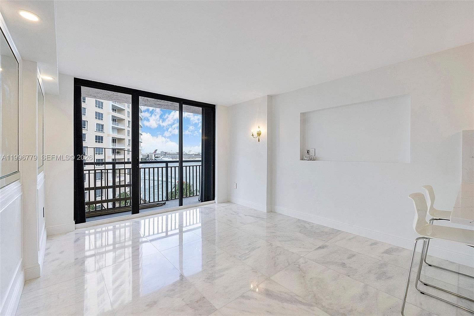 540 Brickell Key Dr # 928, Miami FL 33131 — 10