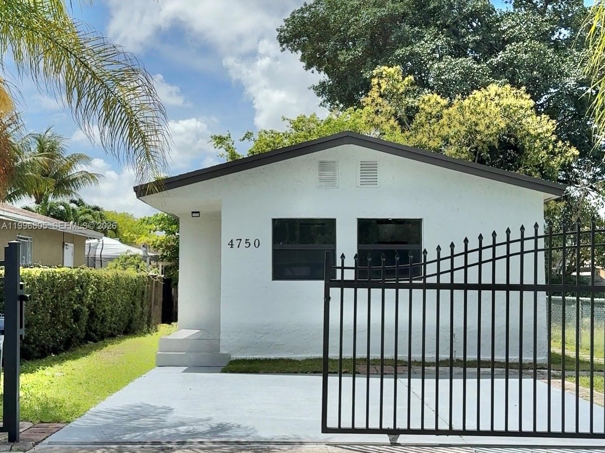 4750 NW 21st Ave, Miami FL 33142 — 1