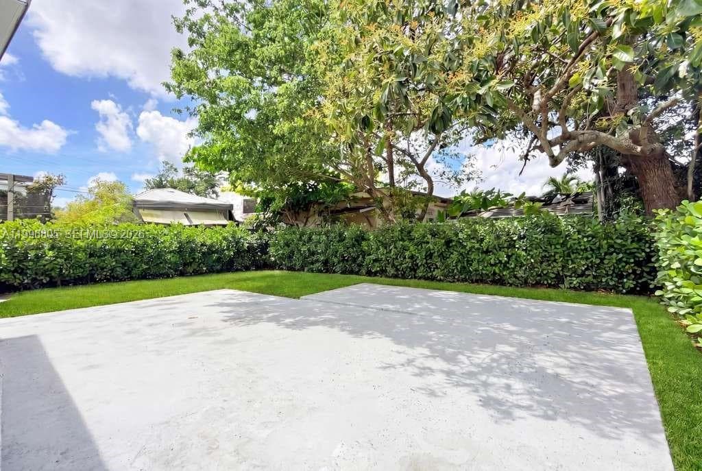 4750 NW 21st Ave, Miami FL 33142 — 20