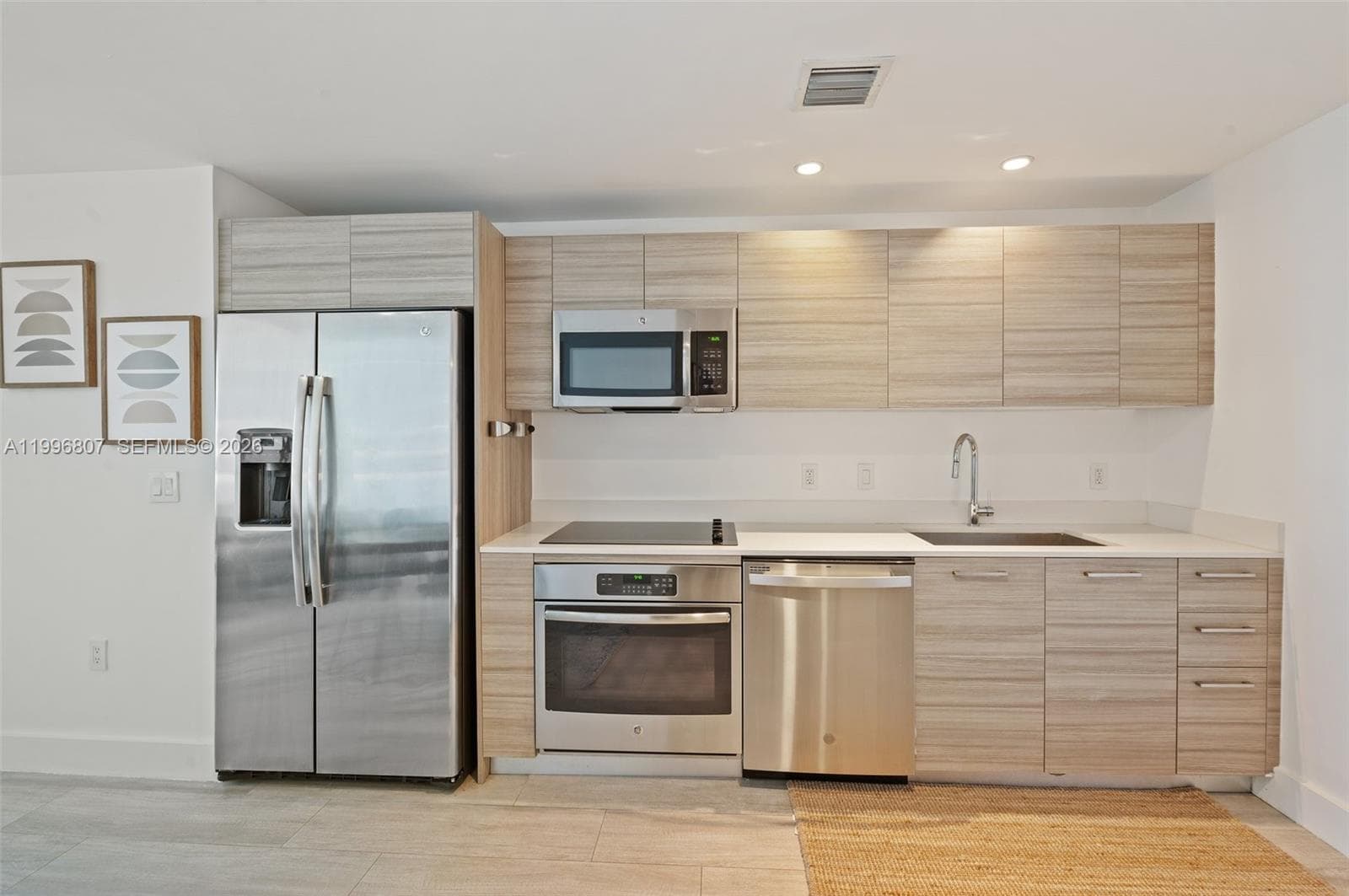 121 NE 34th St # 2314, Miami FL 33137 — 16