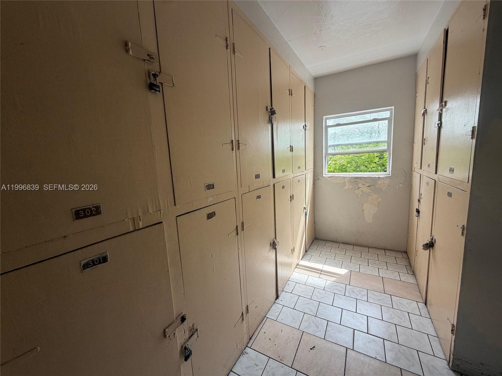 120 Royal Palm Rd # 301, Hialeah Gardens FL 33016 — 29