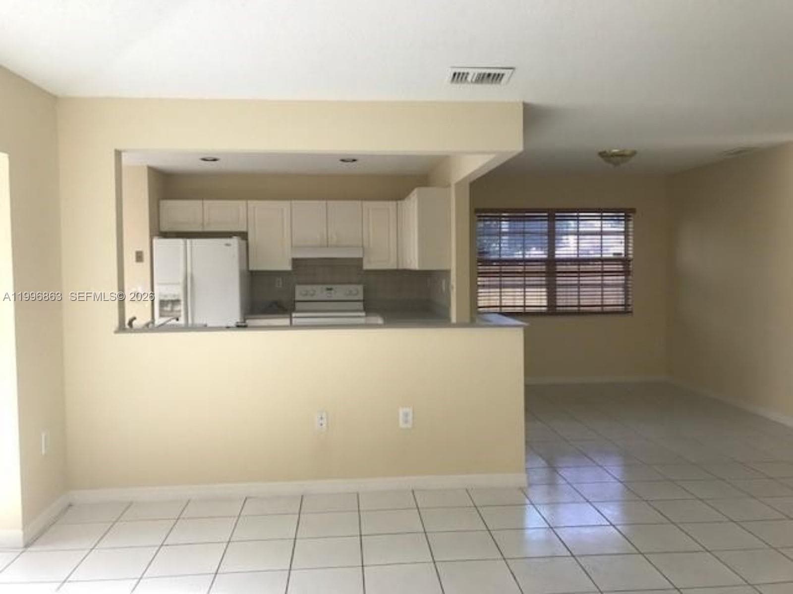 19712 NW 82nd Pl, Hialeah FL 33015 — 7