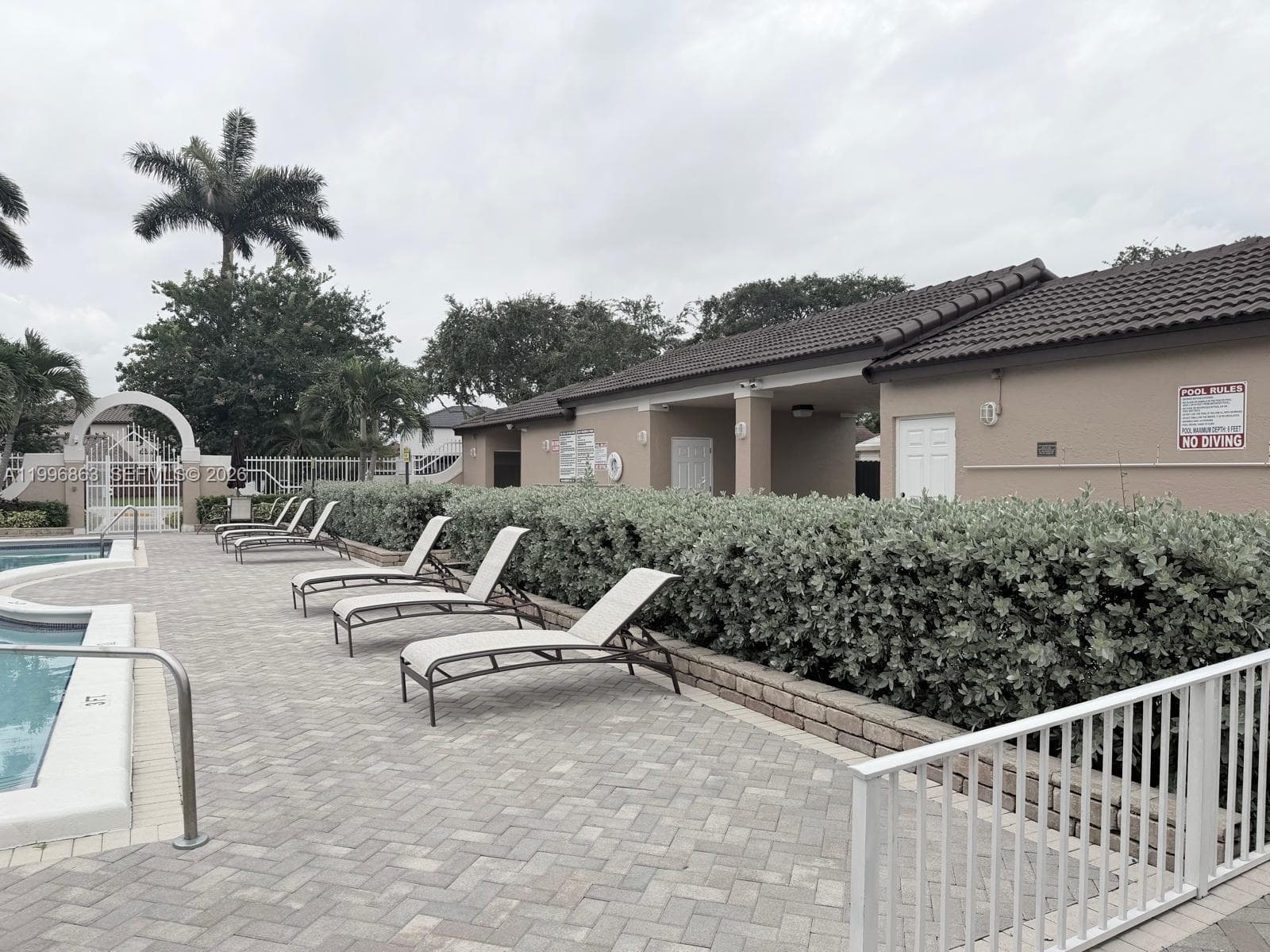 19712 NW 82nd Pl, Hialeah FL 33015 — 28