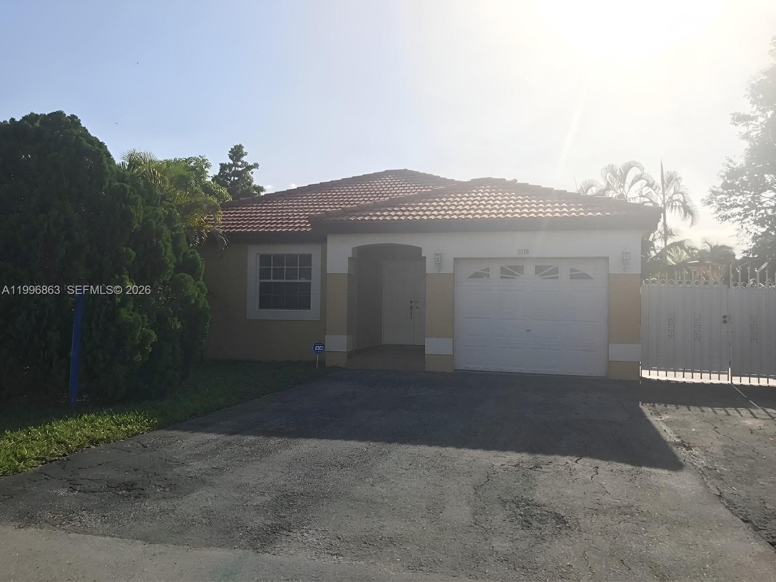 19712 NW 82nd Pl, Hialeah FL 33015 — 38