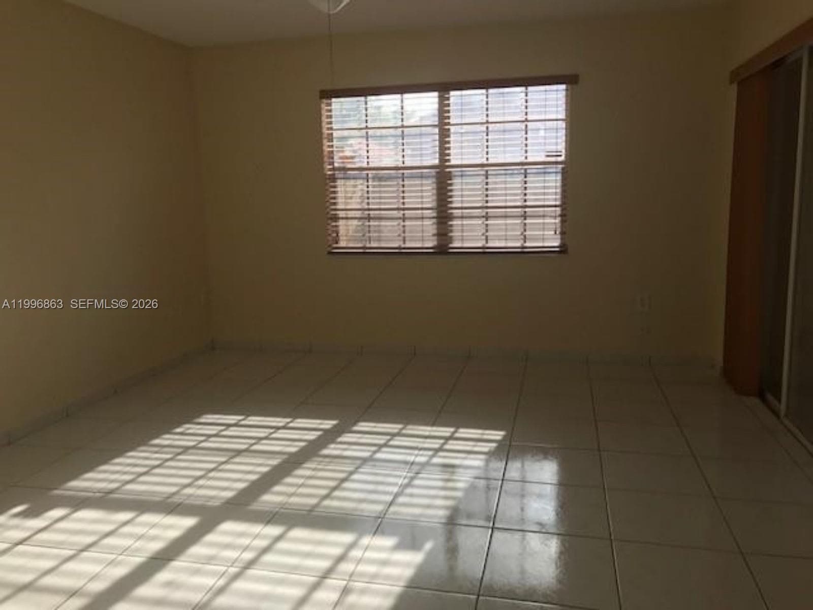 19712 NW 82nd Pl, Hialeah FL 33015 — 18