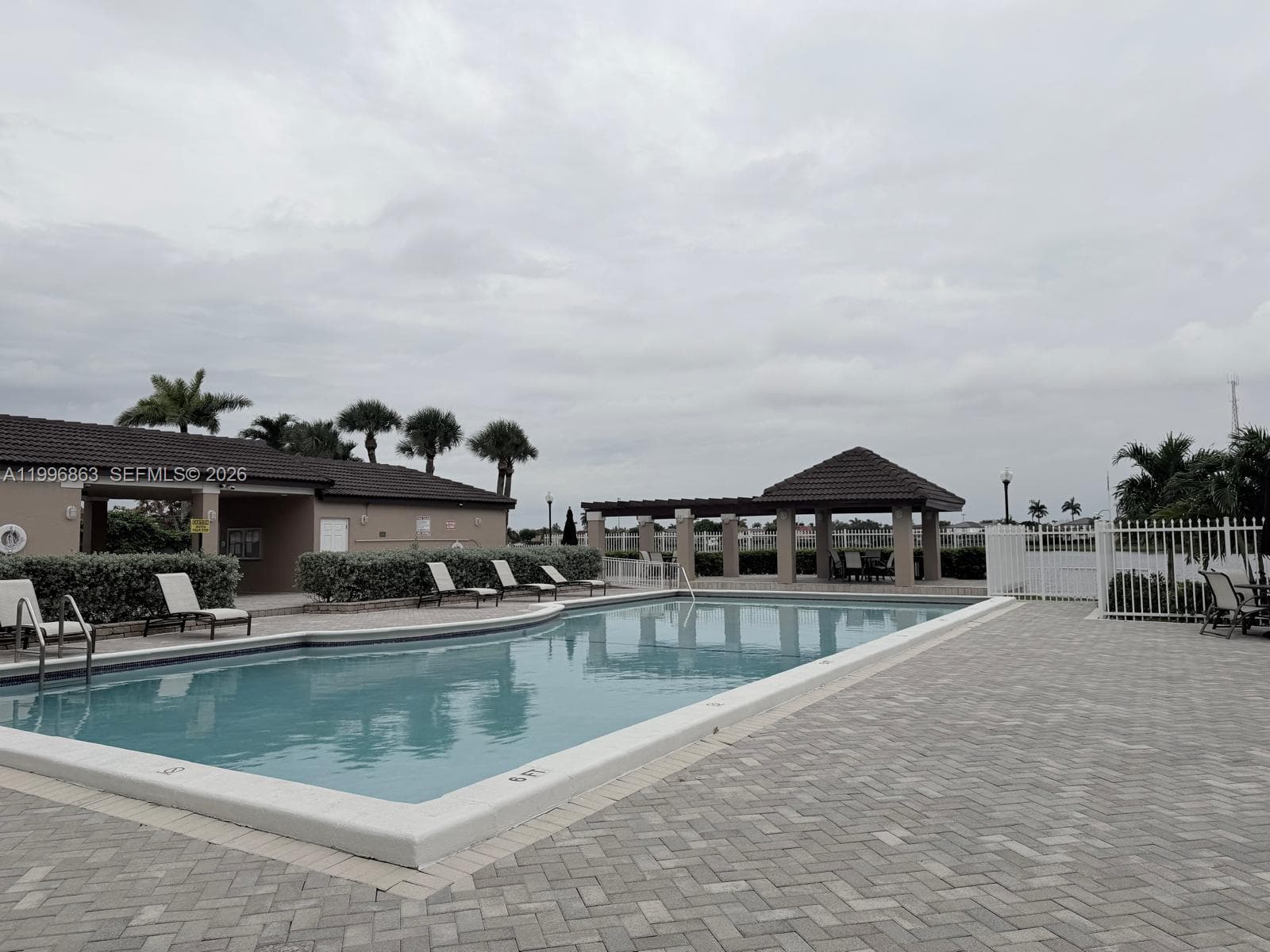 19712 NW 82nd Pl, Hialeah FL 33015 — 25