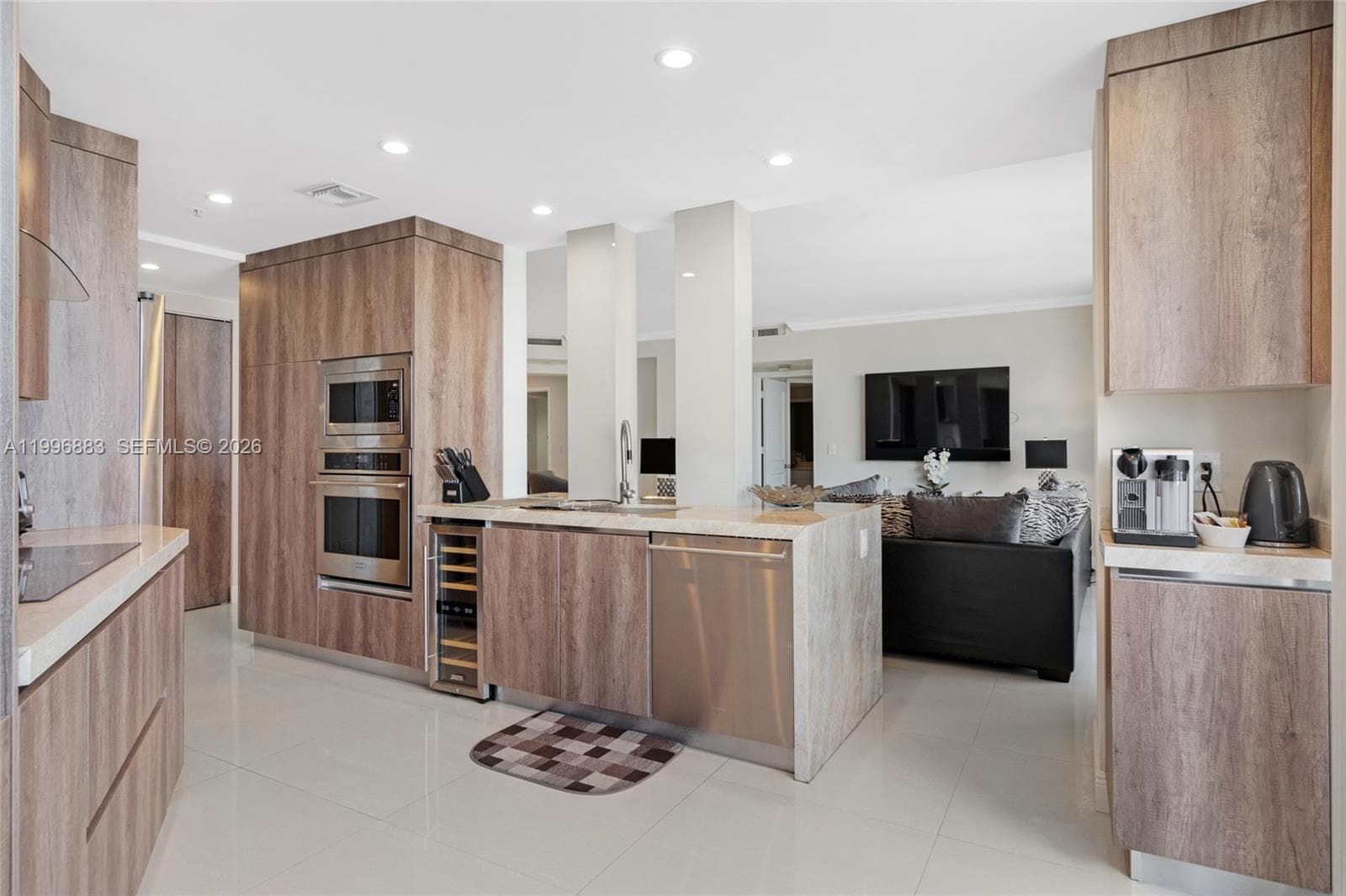 848 Brickell Key Dr # 3905, Miami FL 33131 — 8