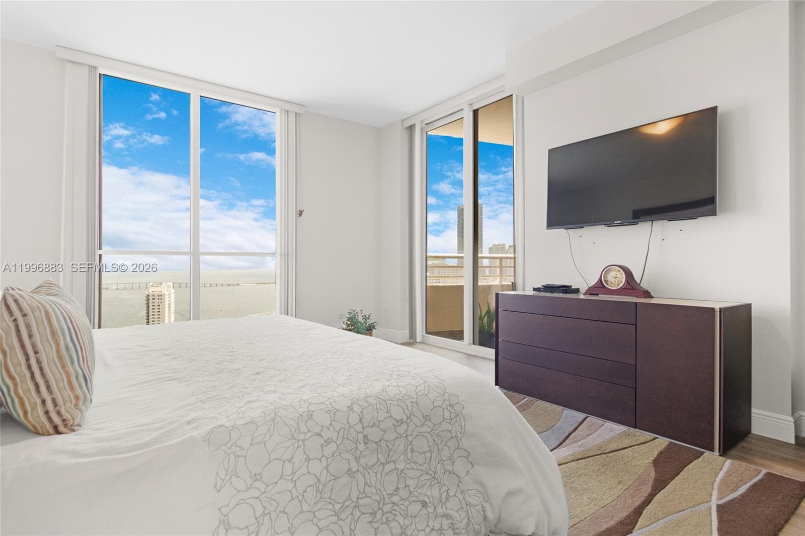 848 Brickell Key Dr # 3905, Miami FL 33131 — 25
