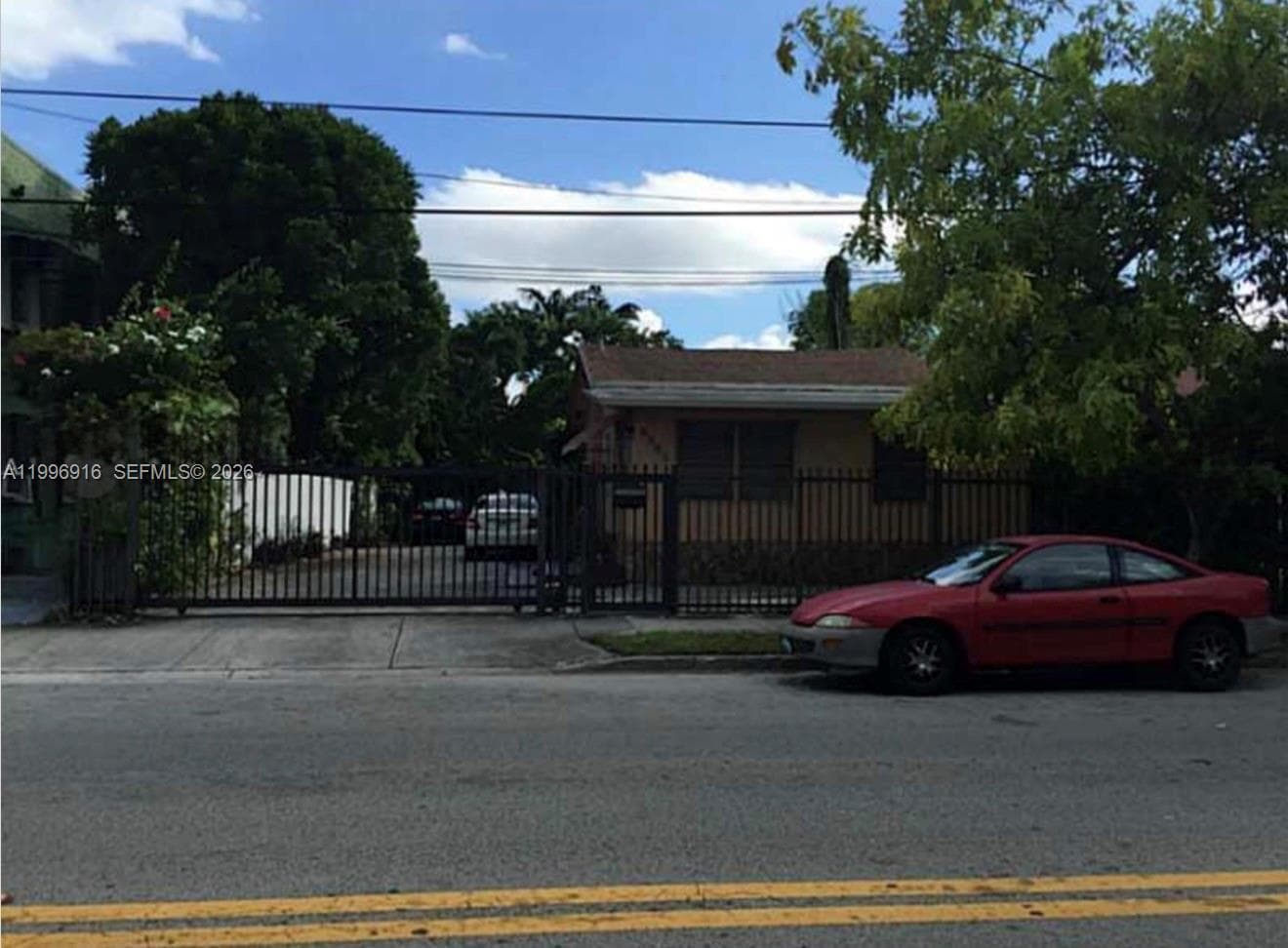 2528 SW 16th St, Miami FL 33145 — 1