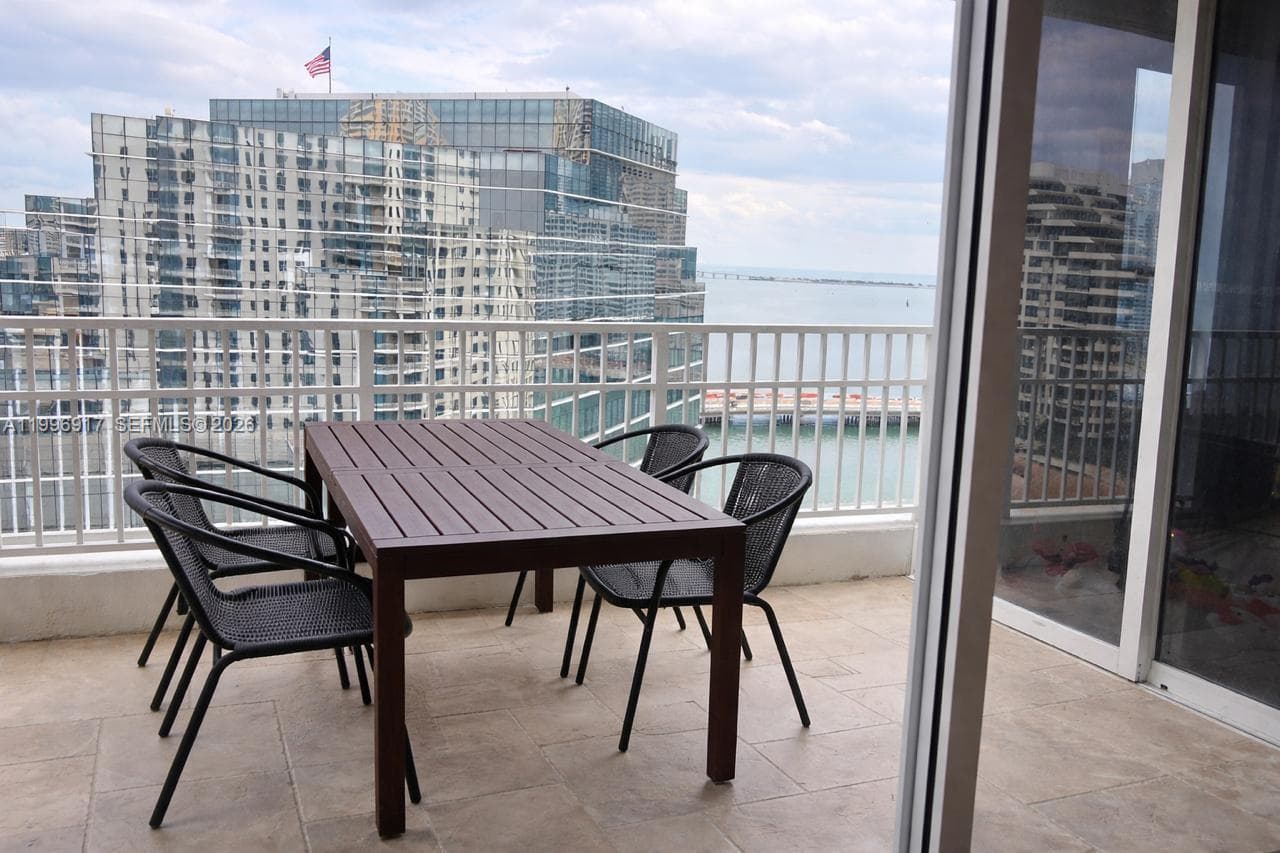 701 Brickell Key Blvd # 1611, Miami FL 33131 — 22