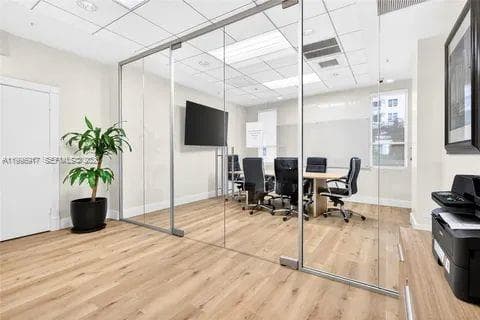 701 Brickell Key Blvd # 1611, Miami FL 33131 — 31