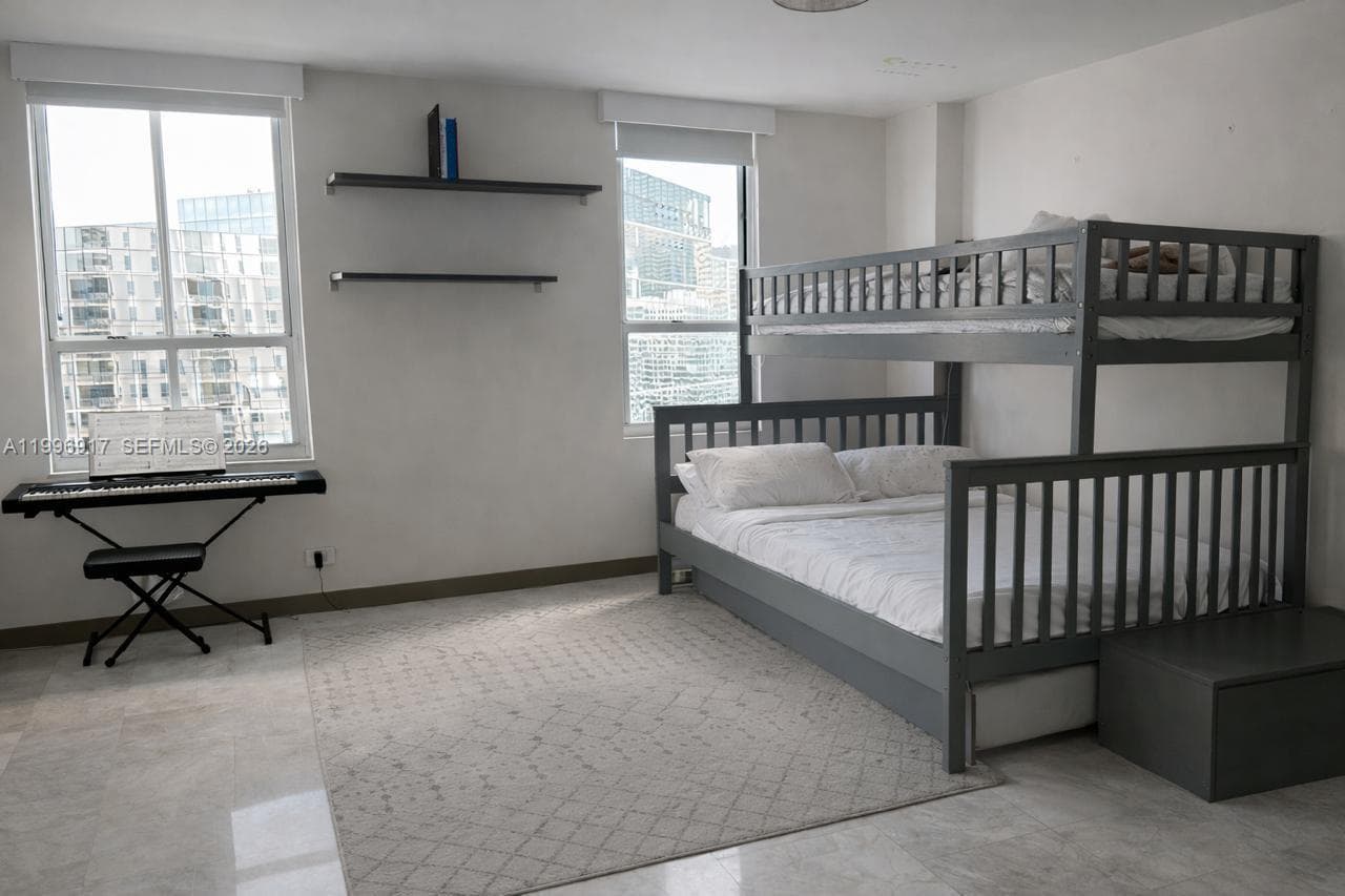 701 Brickell Key Blvd # 1611, Miami FL 33131 — 8