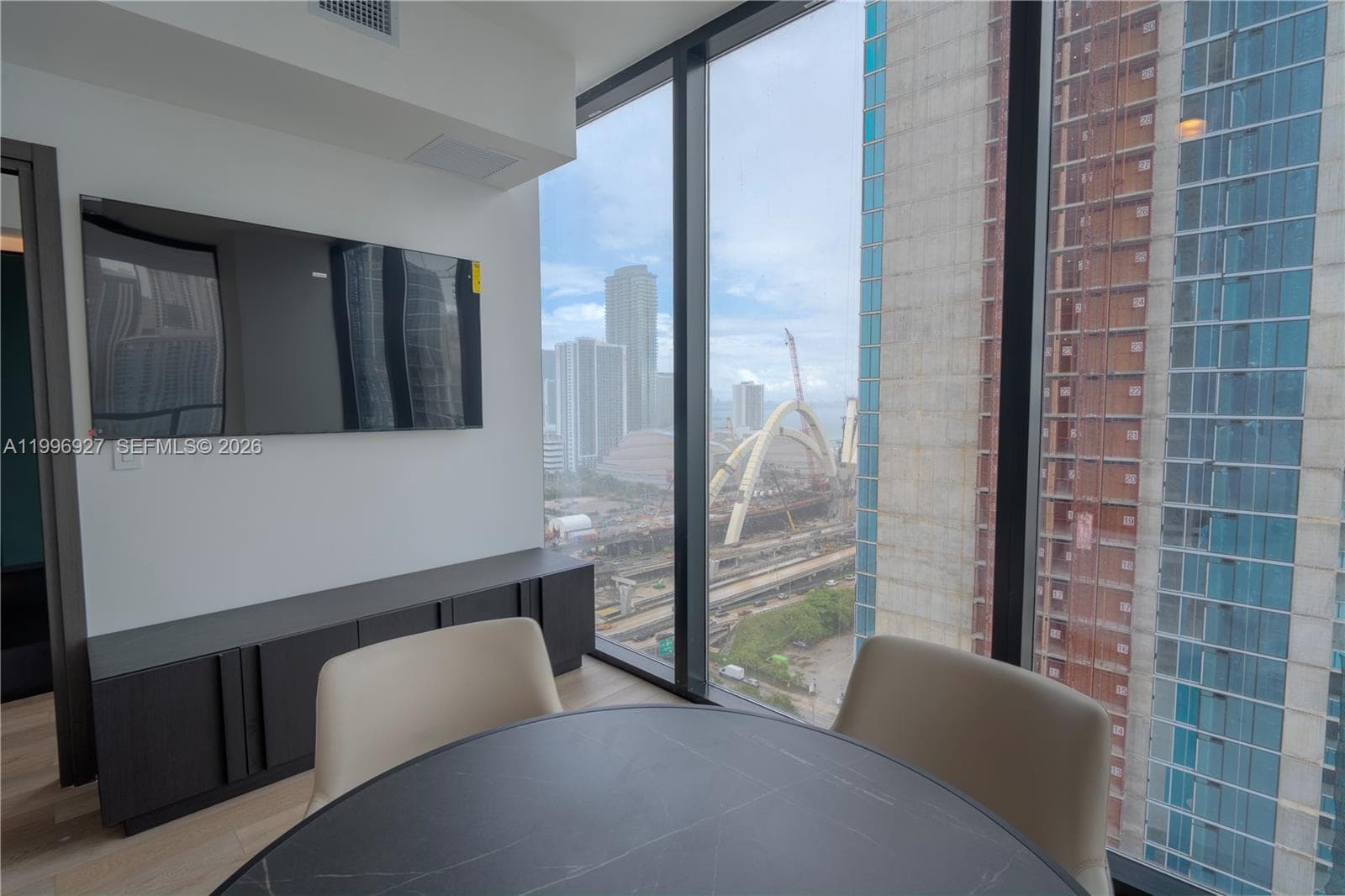 20 NE 11th st # 2308, Miami FL 33132 — 3