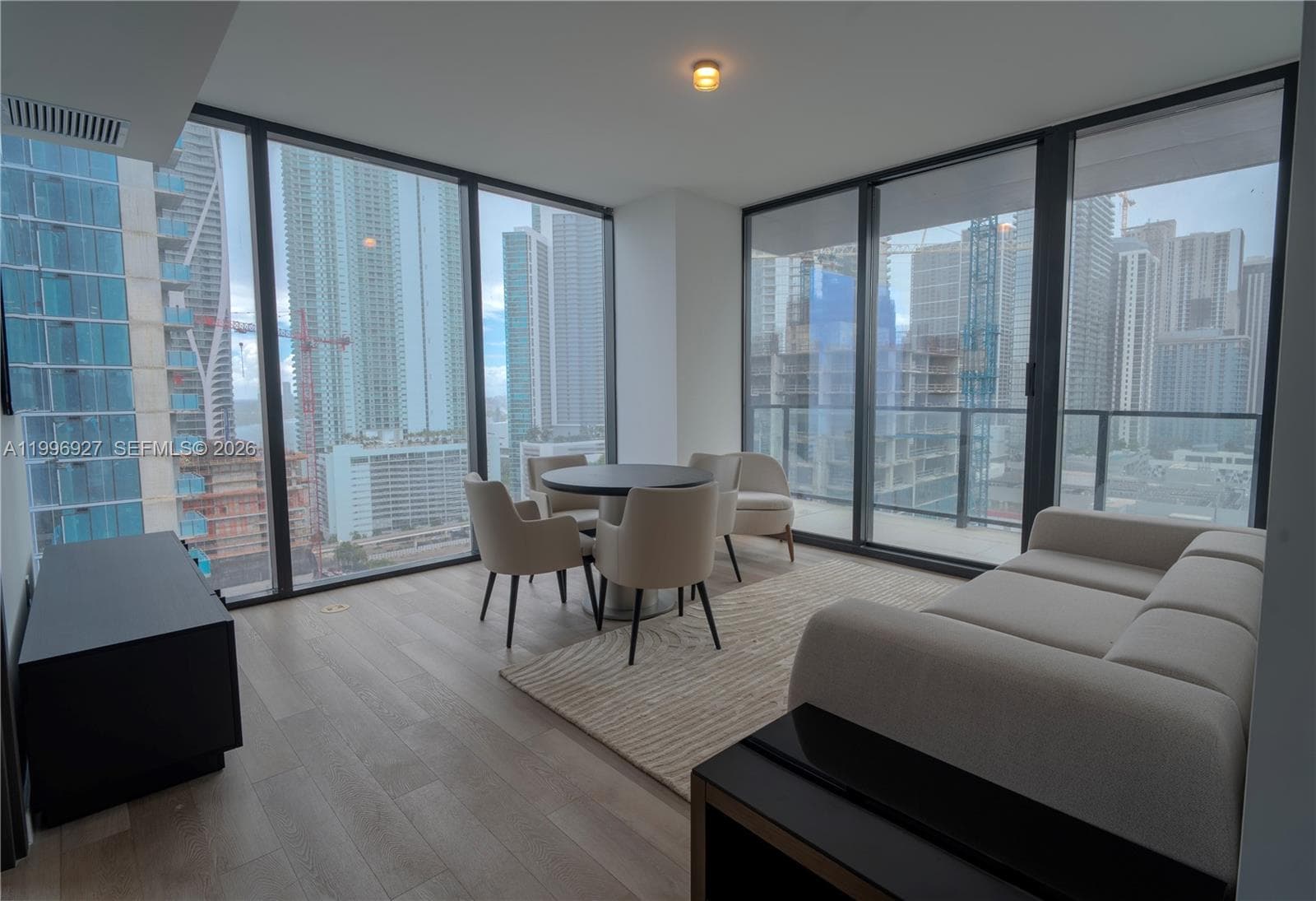 20 NE 11th st # 2308, Miami FL 33132 — 1