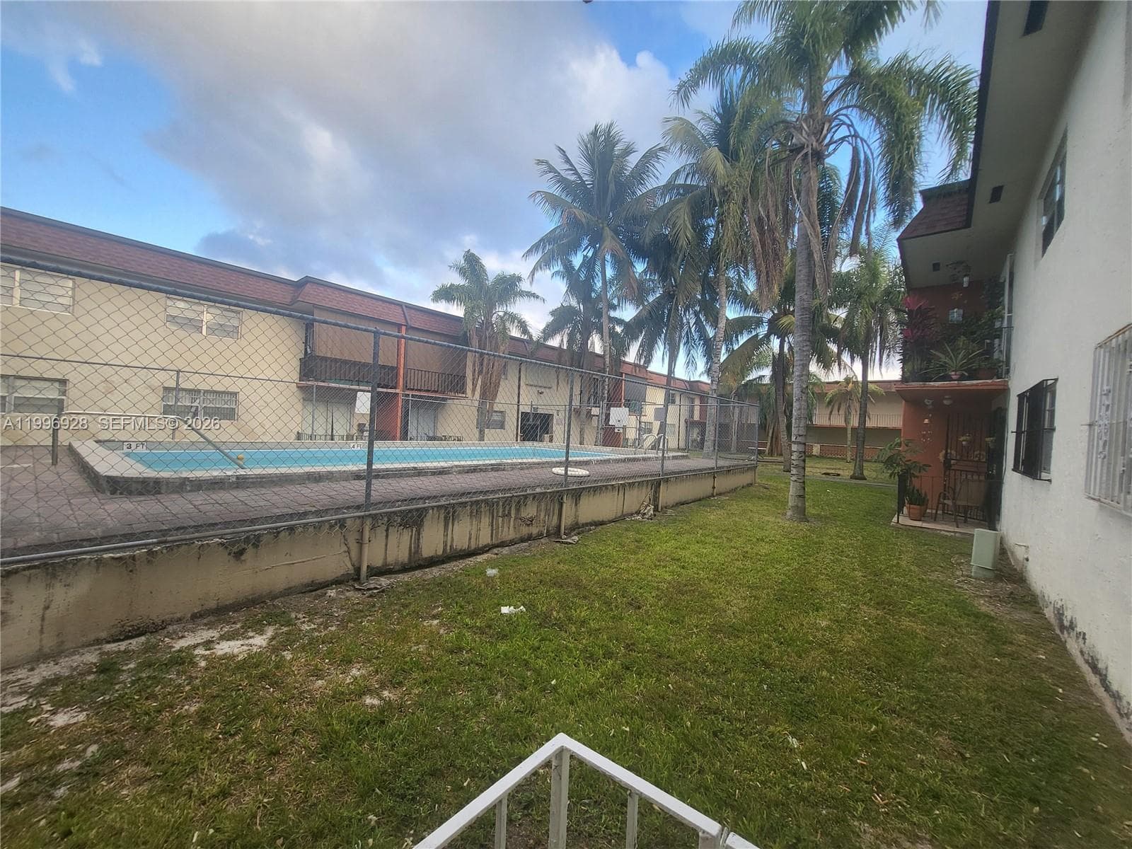 1275 W 35th St # 29B, Hialeah FL 33012 — 29