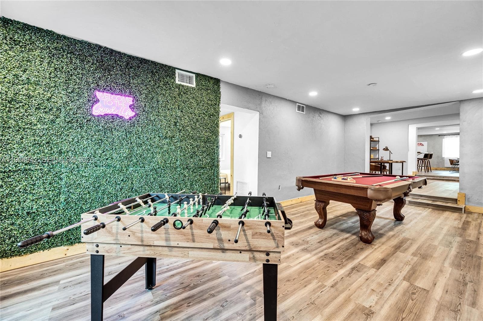 9000 NW 12th Ave, Miami FL 33150 — 22