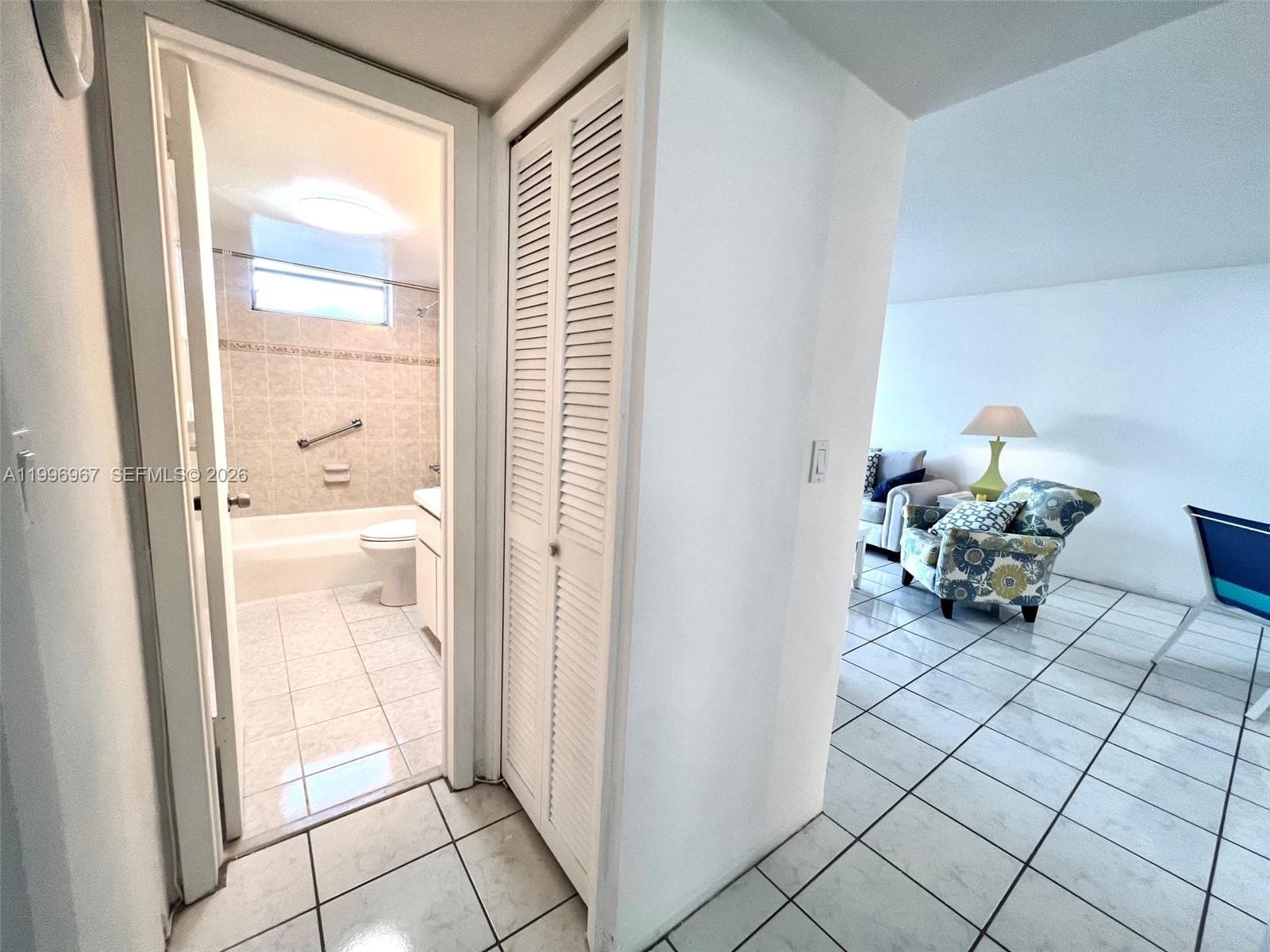 3030 Marcos Dr # T302, Aventura FL 33160 — 17