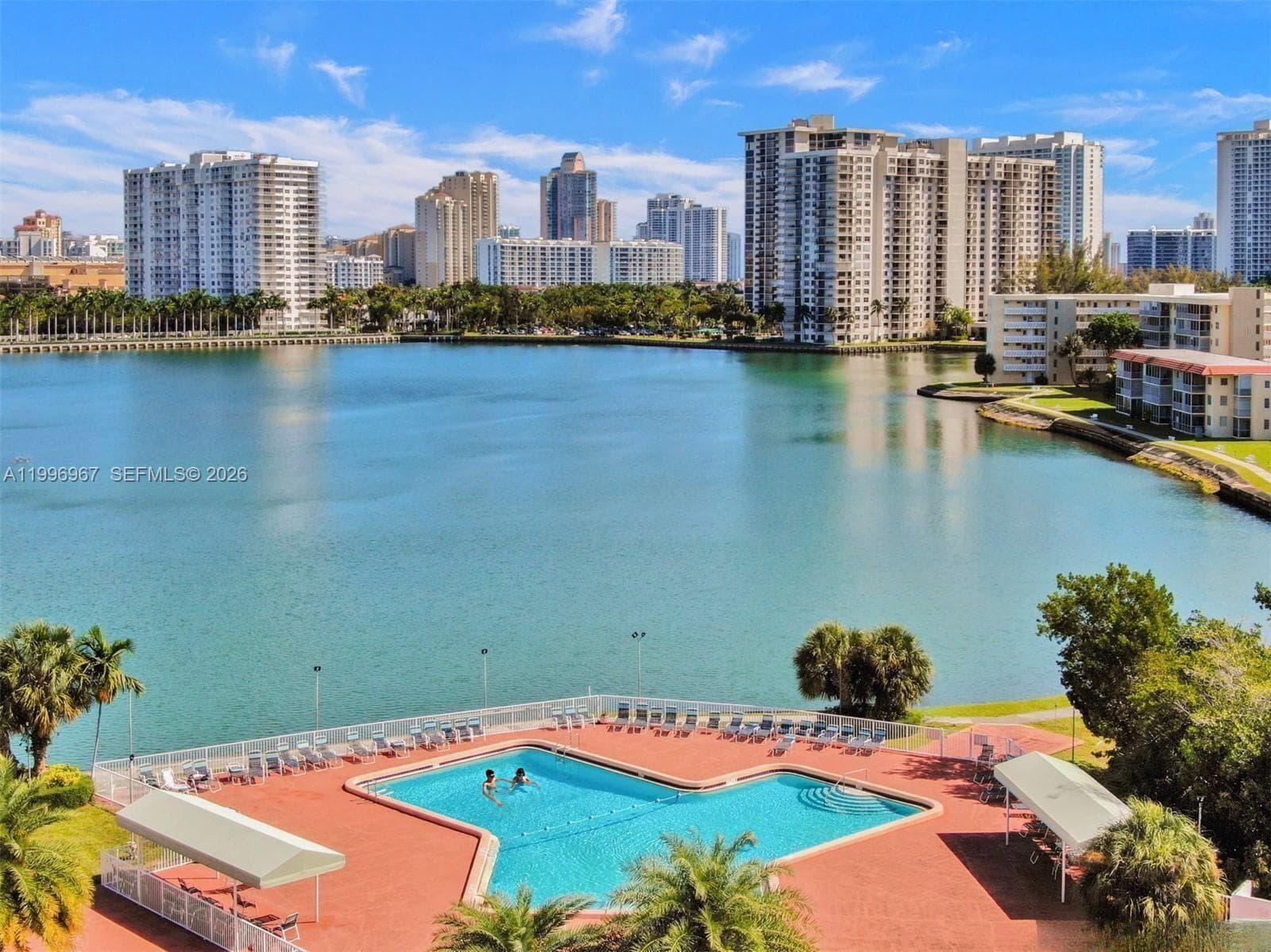 3030 Marcos Dr # T302, Aventura FL 33160 — 40