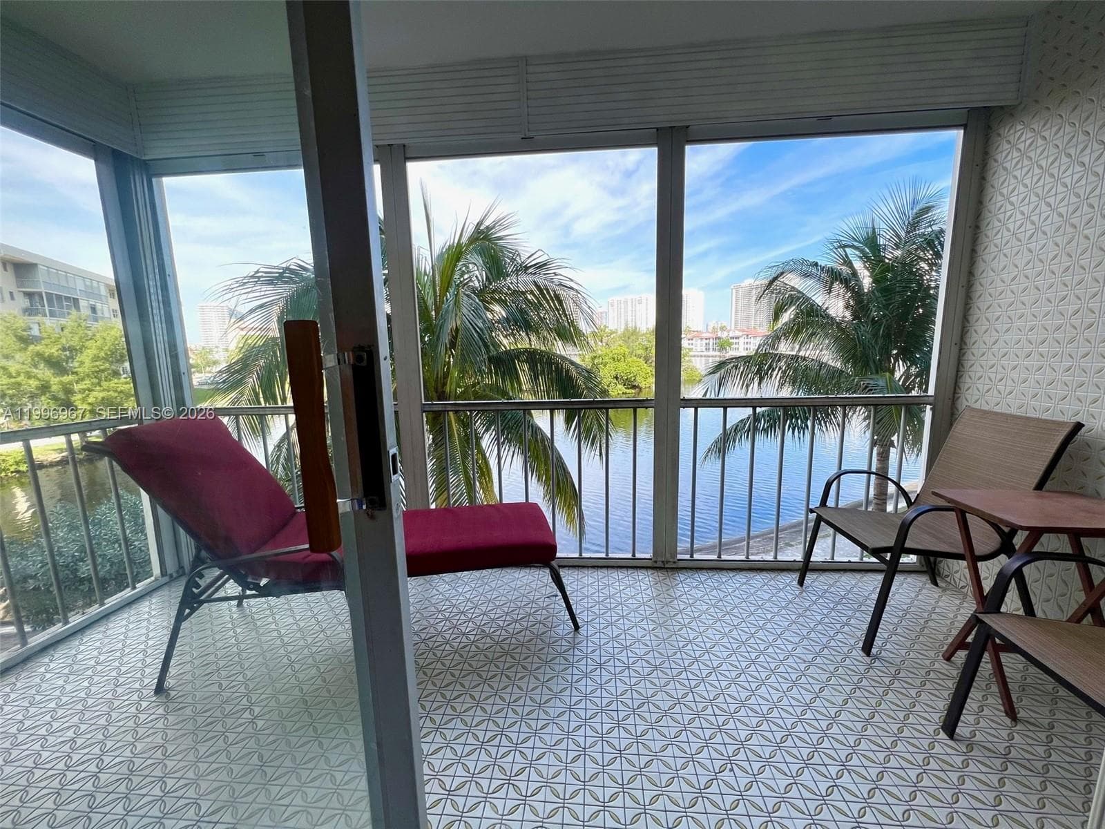 3030 Marcos Dr # T302, Aventura FL 33160 — 31