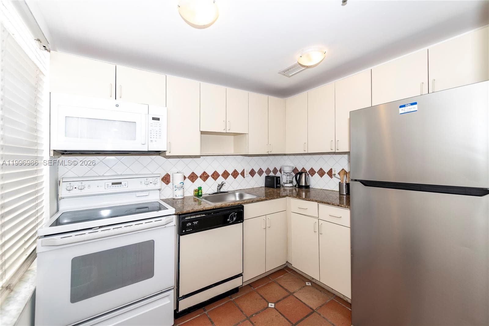 918 Ocean Dr # 203, Miami Beach FL 33139 — 7