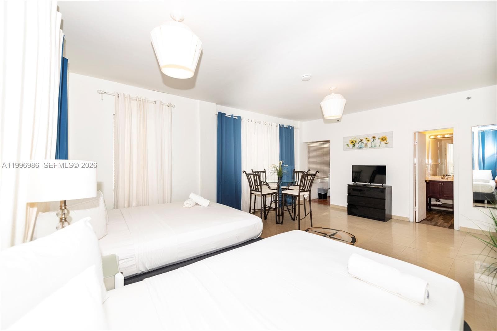 918 Ocean Dr # 203, Miami Beach FL 33139 — 5