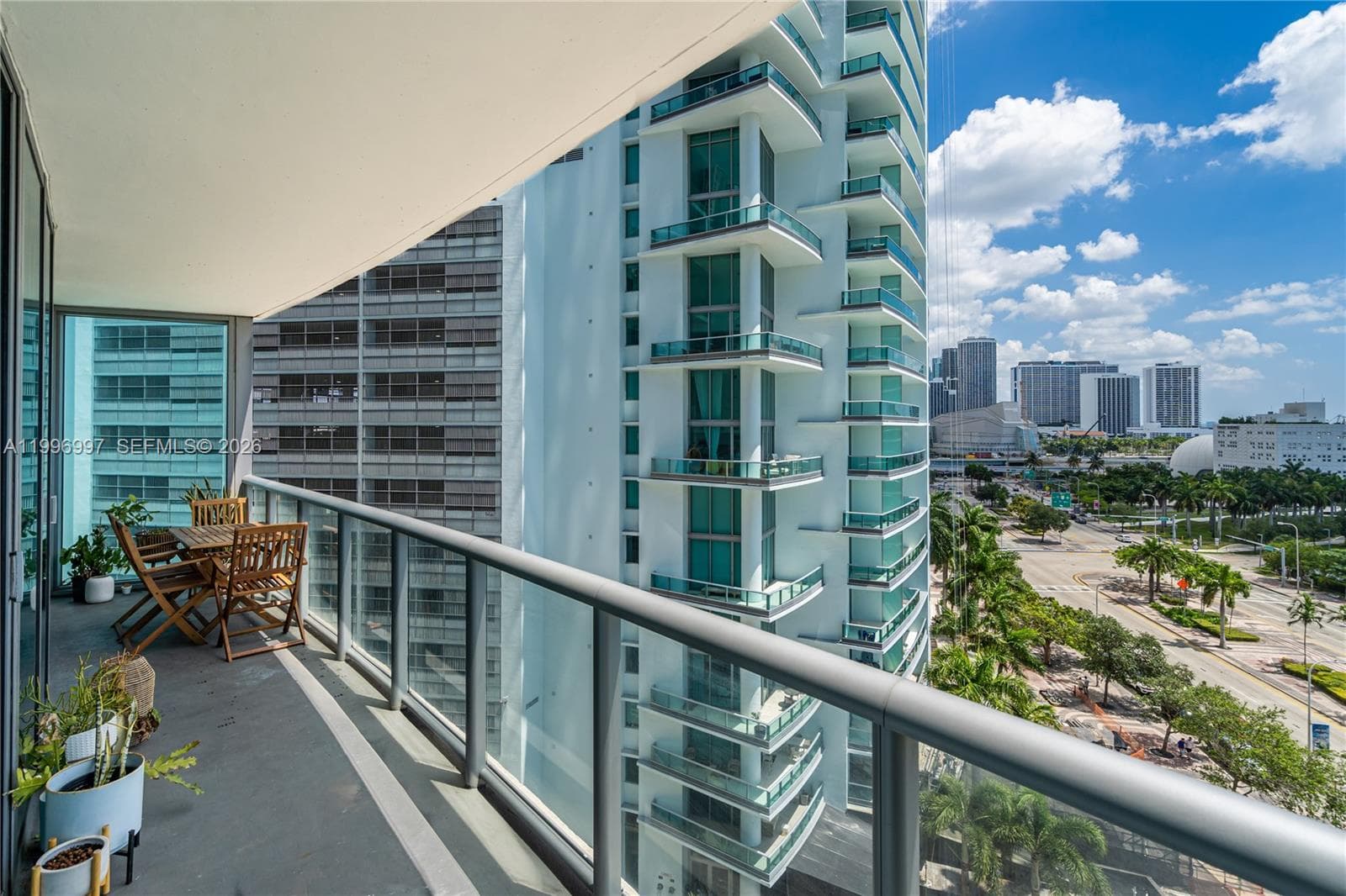 888 Biscayne Boulevard # 812, Miami FL 33132 — 26