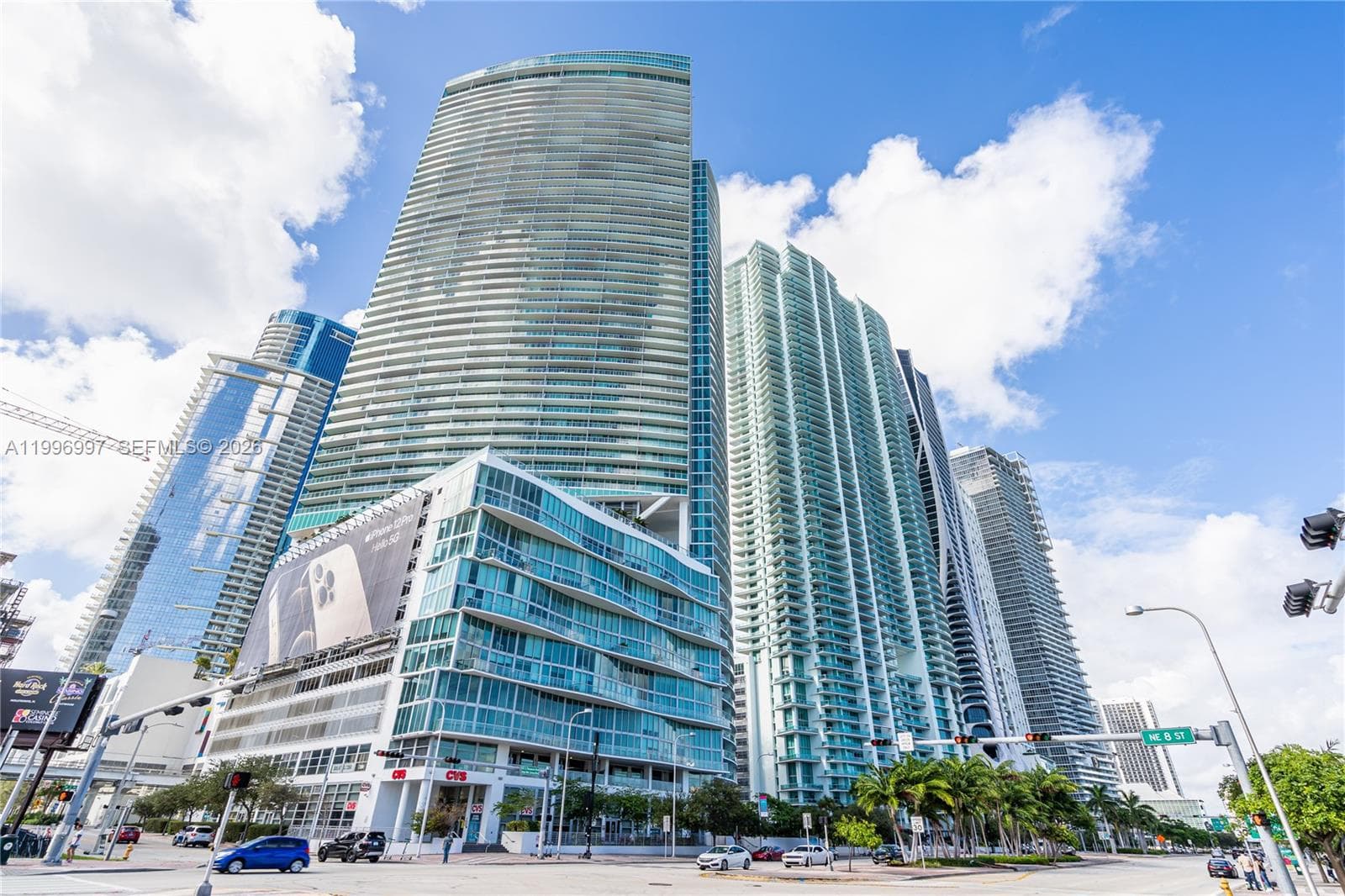 888 Biscayne Boulevard # 812, Miami FL 33132 — 33